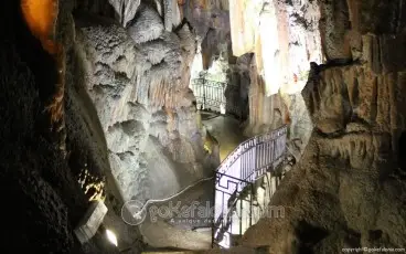 Drogarati Cave